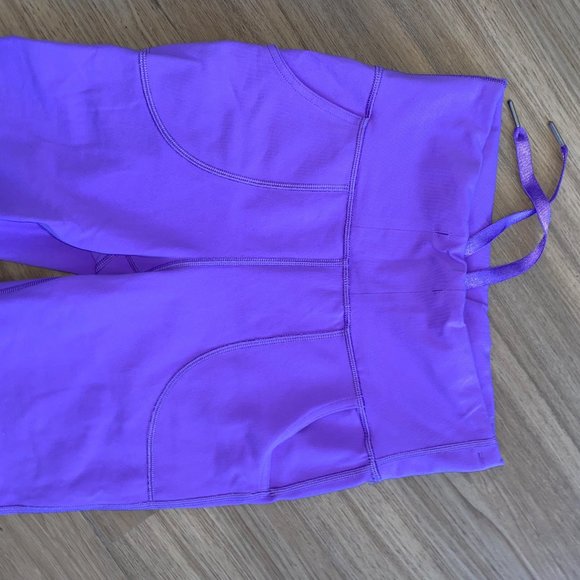 Lulu High-Waisted/Folder Over Waist Yoga Leggings - Picture 2 of 5